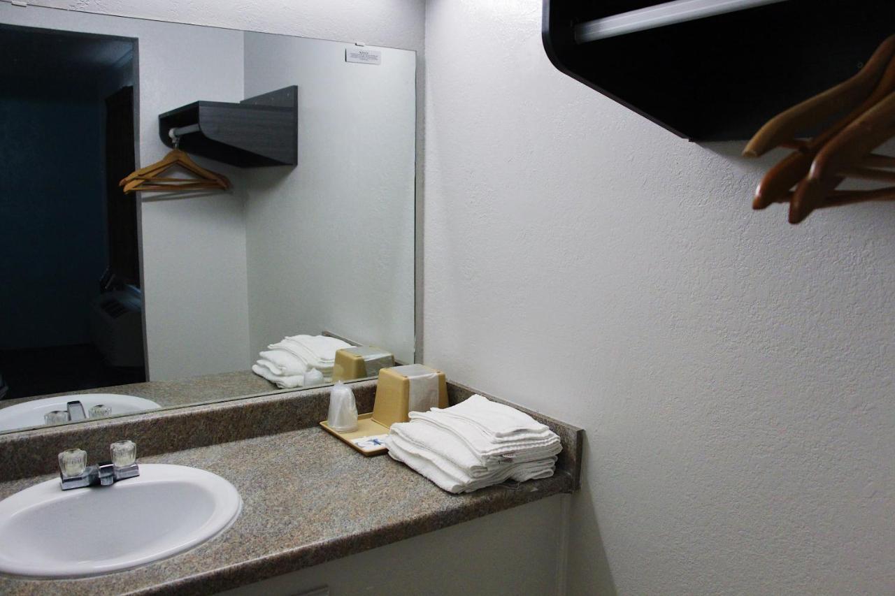 Texinn Motel New Boston Екстериор снимка